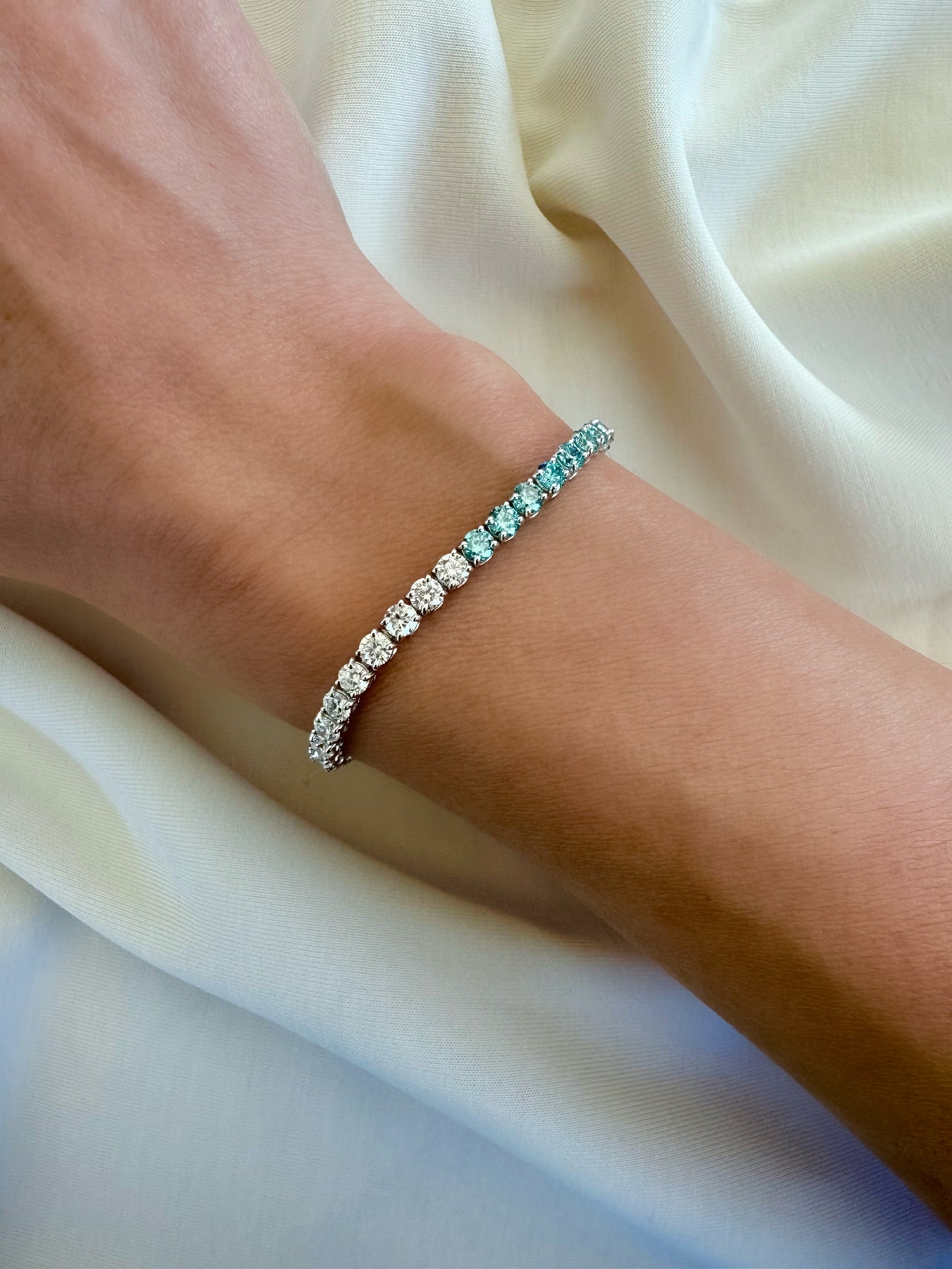 Blue & White Diamonds Bracelet